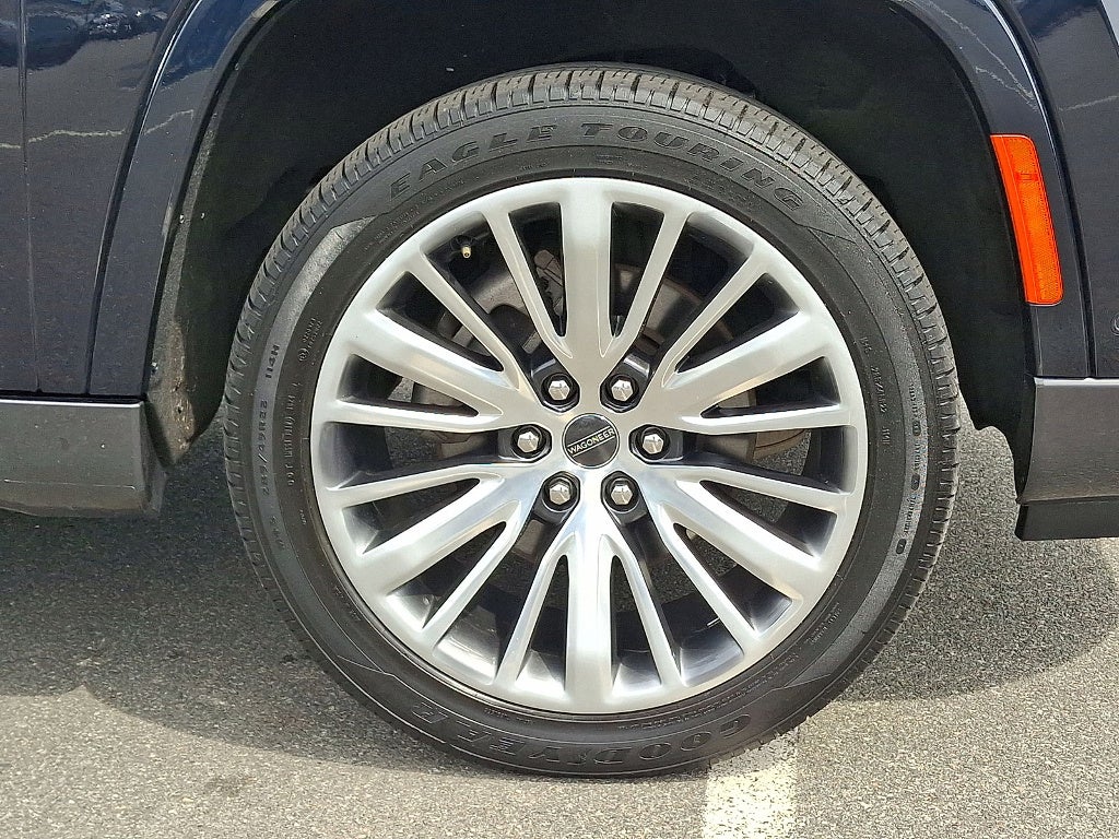 2022 Jeep Grand Wagoneer Series III