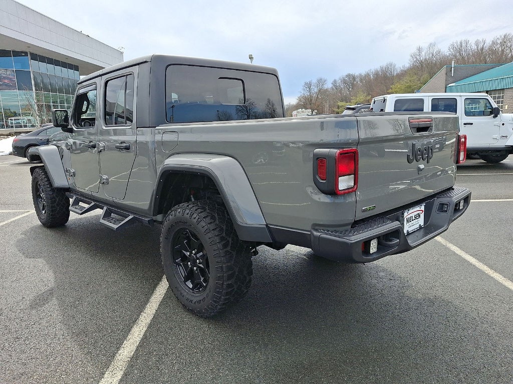 2022 Jeep Gladiator Willys