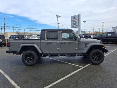 2022 Jeep Gladiator Willys