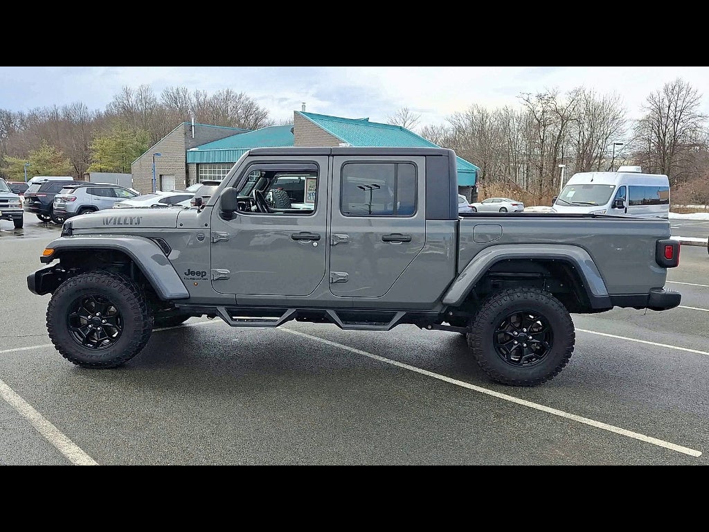 2022 Jeep Gladiator Willys
