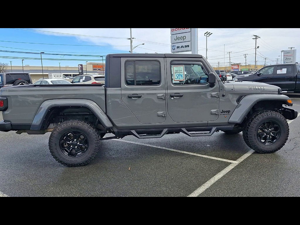 2022 Jeep Gladiator Willys