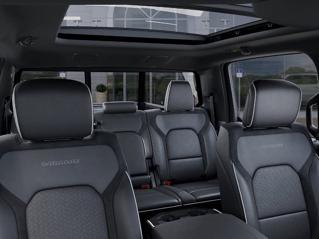 2026 RAM Ram 1500 Laramie Crew Cab 4x4 5'7" Box