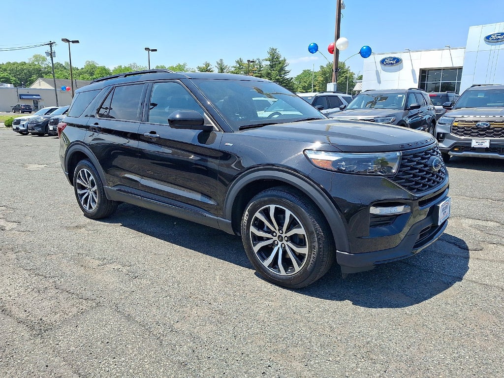 2023 Ford Explorer ST-Line