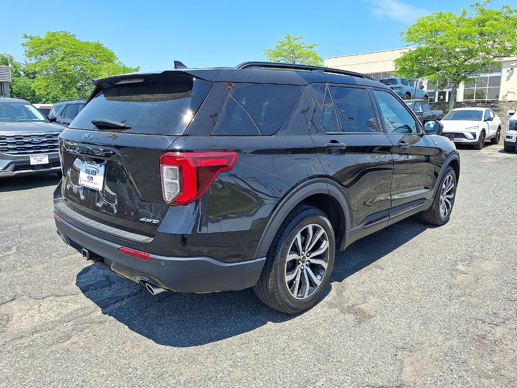 2023 Ford Explorer ST-Line