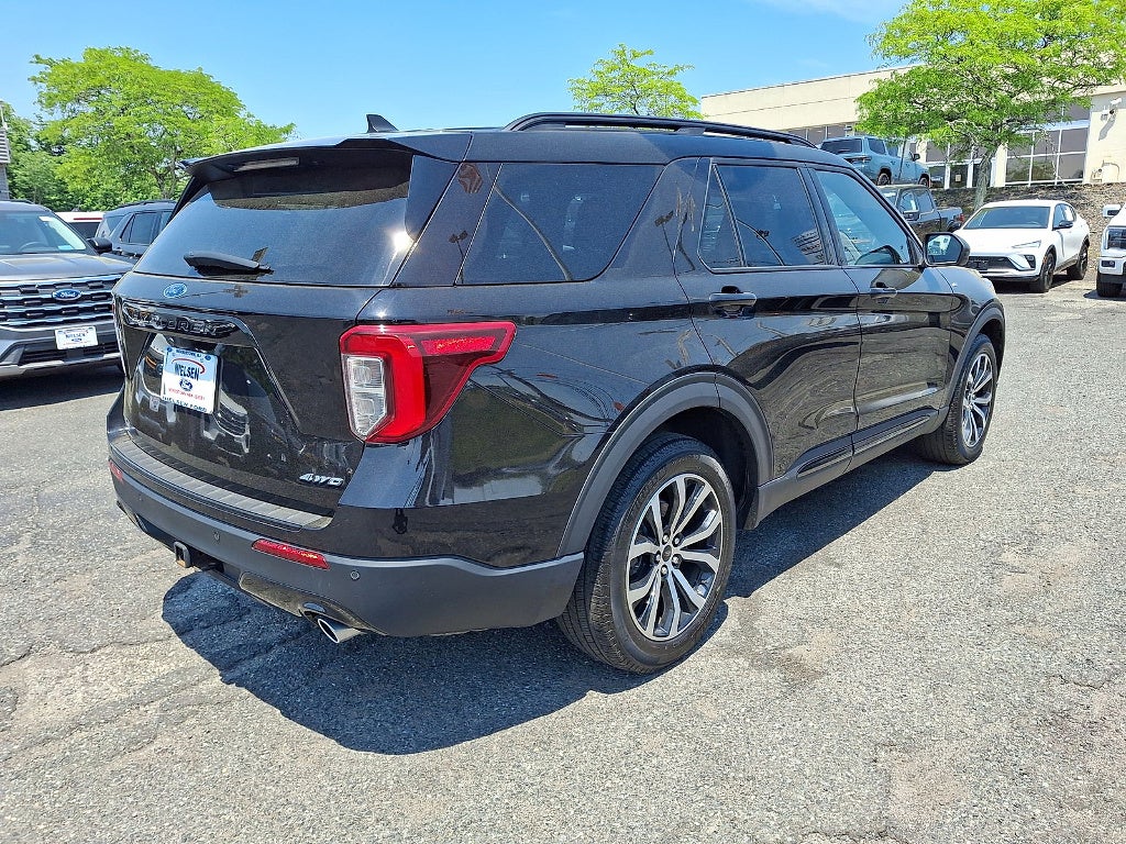 2023 Ford Explorer ST-Line
