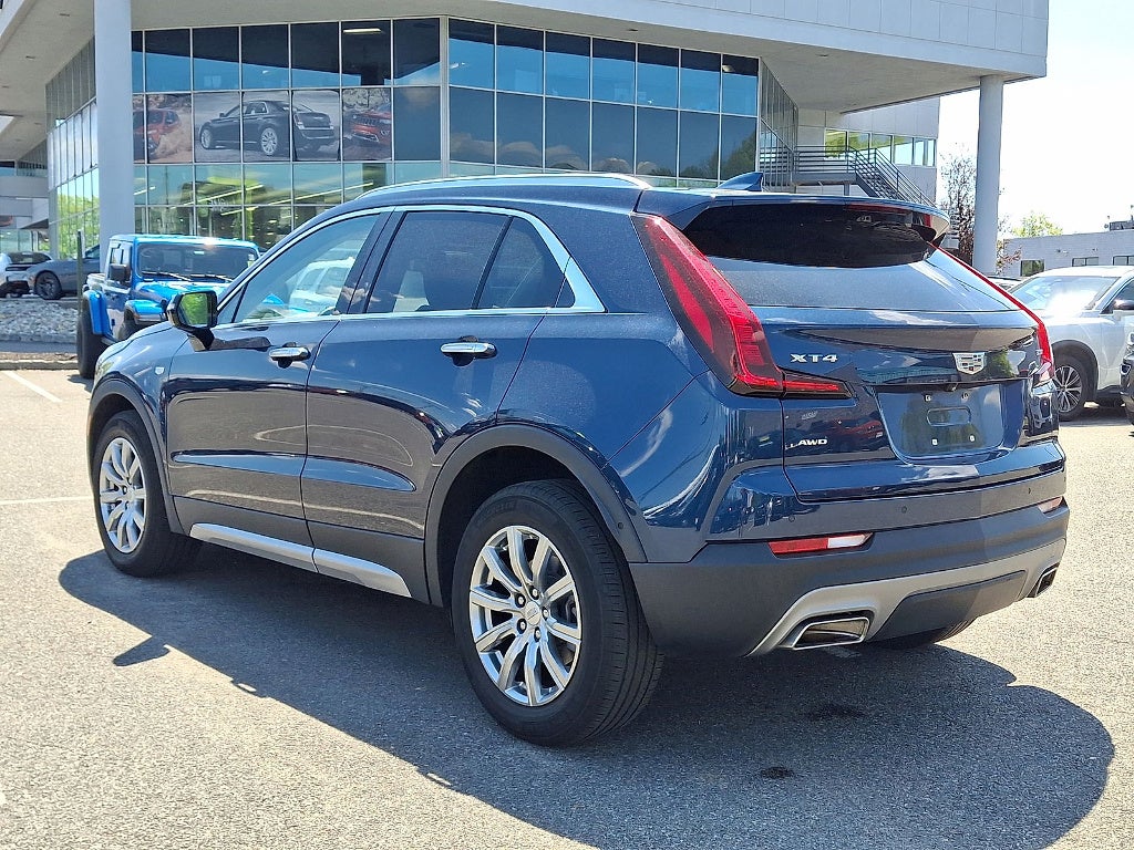 2021 Cadillac XT4 Premium Luxury