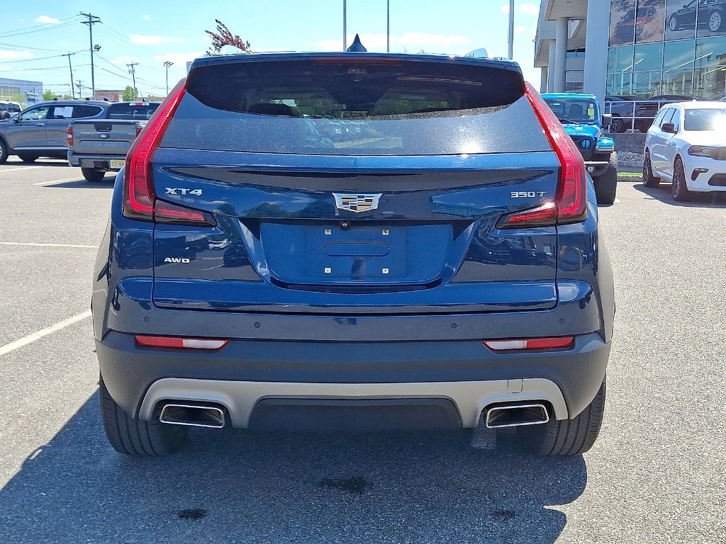 2021 Cadillac XT4 Premium Luxury