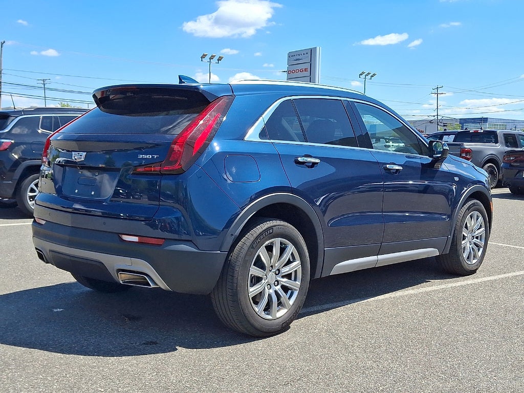 2021 Cadillac XT4 Premium Luxury