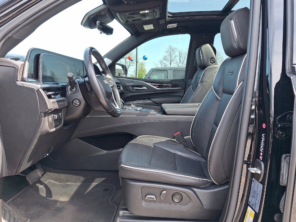 2022 Cadillac Escalade ESV Sport