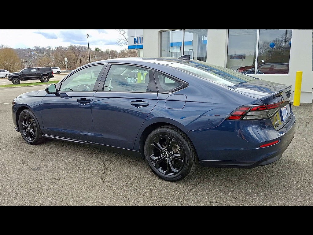 2025 Honda Accord Sedan SE