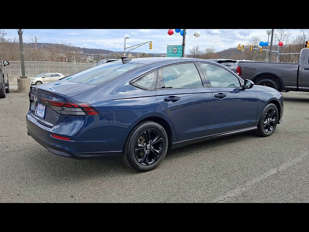 2025 Honda Accord Sedan SE