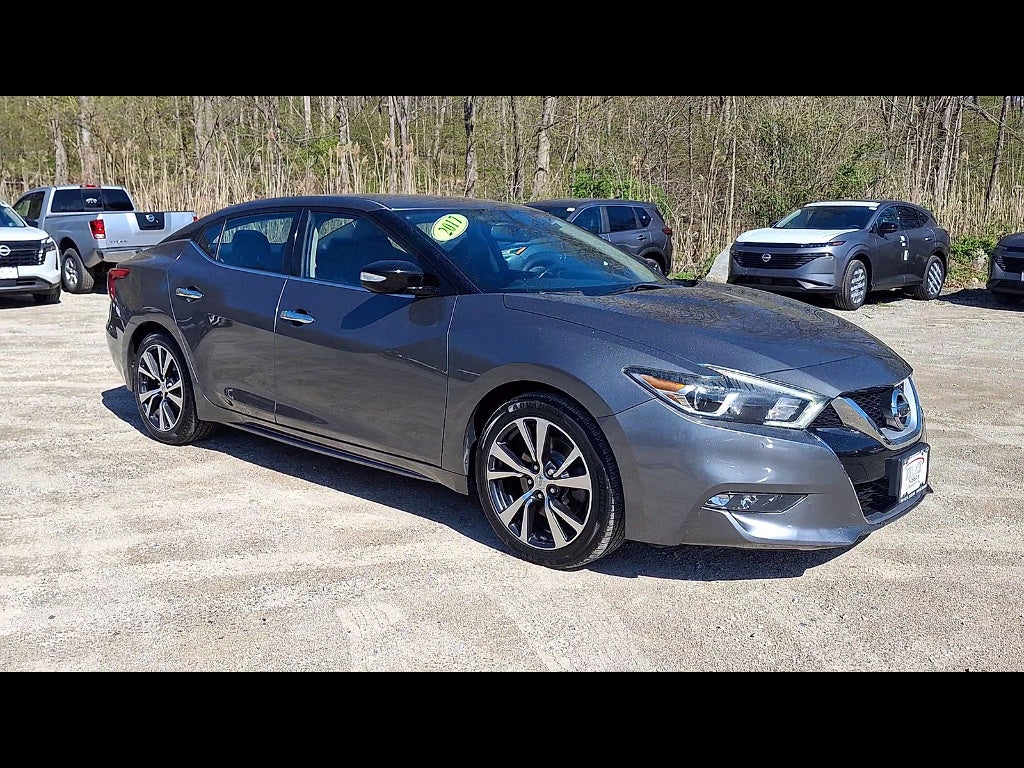 Used 2017 Nissan Maxima SV with VIN 1N4AA6AP1HC438560 for sale in Morristown, NJ