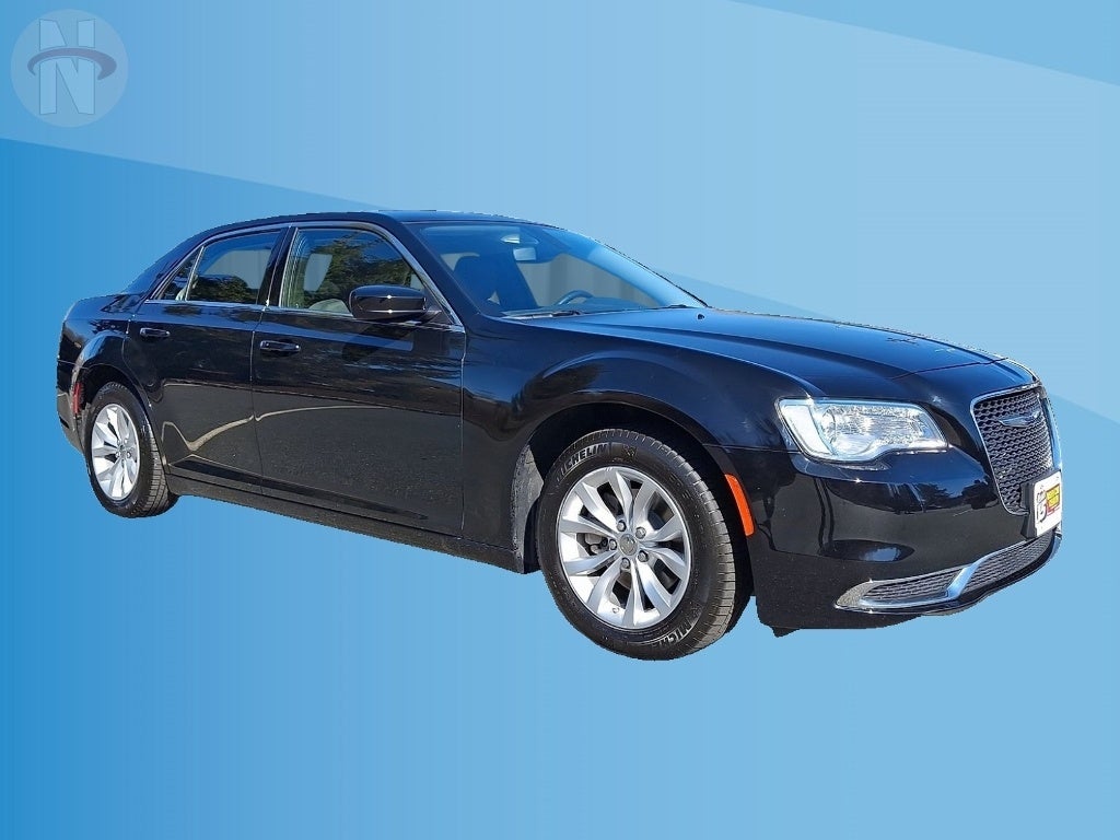 2023 Chrysler 300 Touring