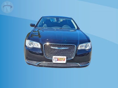 2023 Chrysler 300 Touring