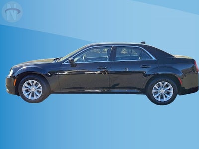 2023 Chrysler 300 Touring