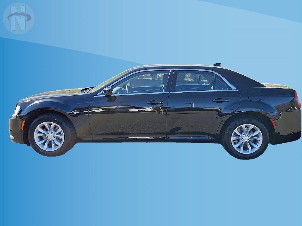 2023 Chrysler 300 Touring