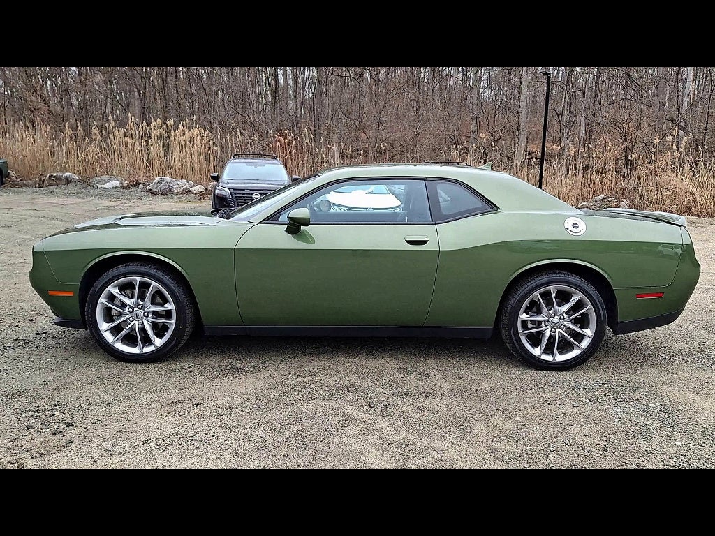 2022 Dodge Challenger SXT