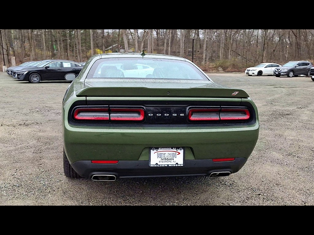 2022 Dodge Challenger SXT