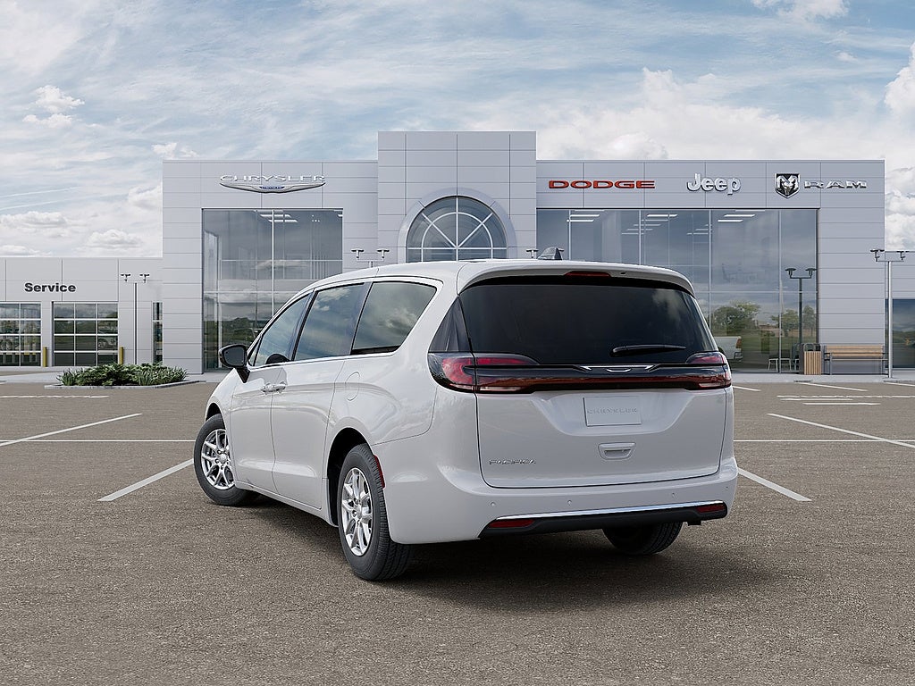2027 Chrysler Pacifica Select