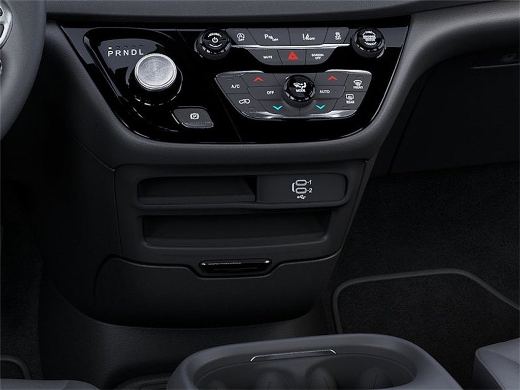 2026 Chrysler Voyager LX