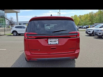 2025 Chrysler Pacifica Limited