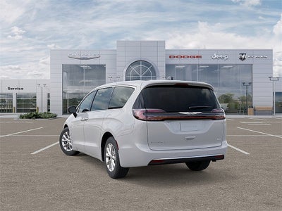 2026 Chrysler Pacifica Select AWD