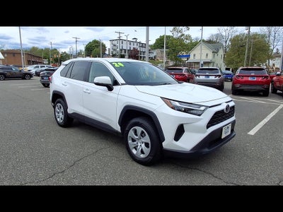2024 Toyota RAV4 LE