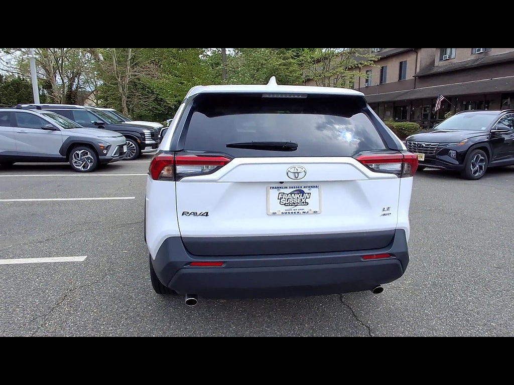 2024 Toyota RAV4 LE