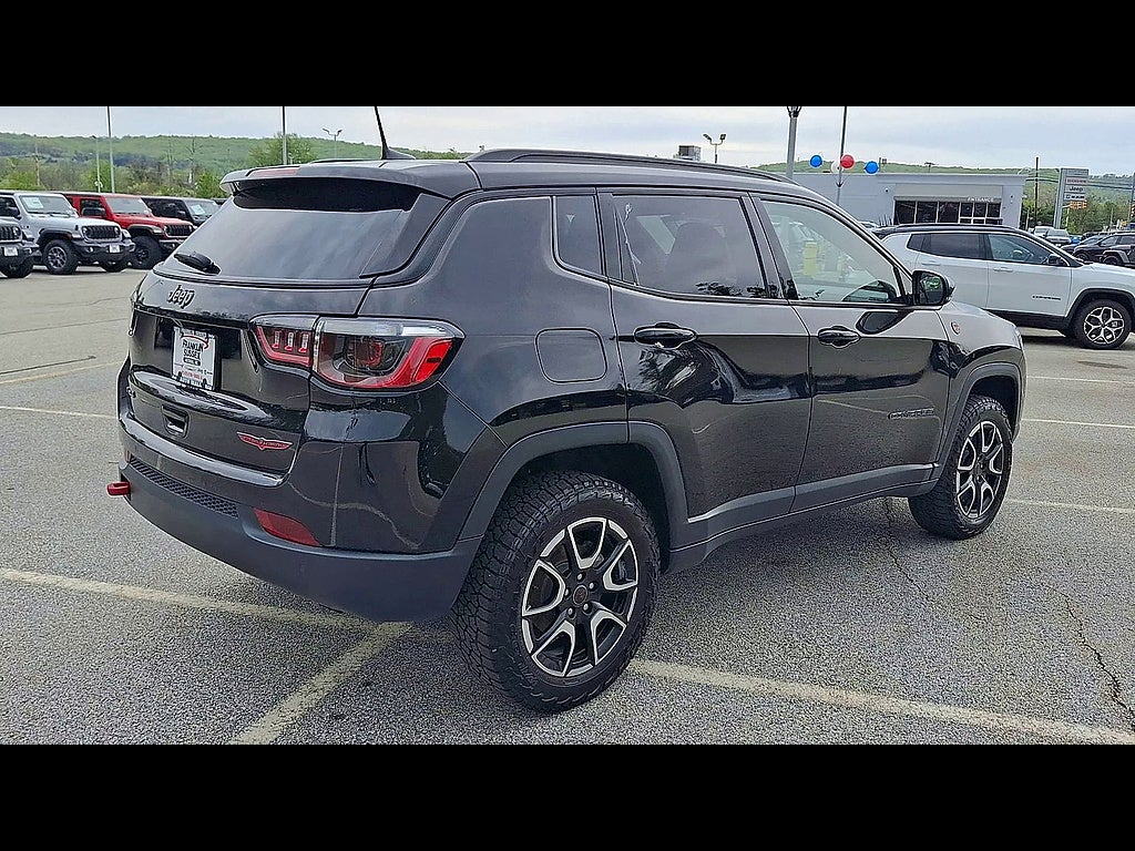 2025 Jeep Compass Trailhawk