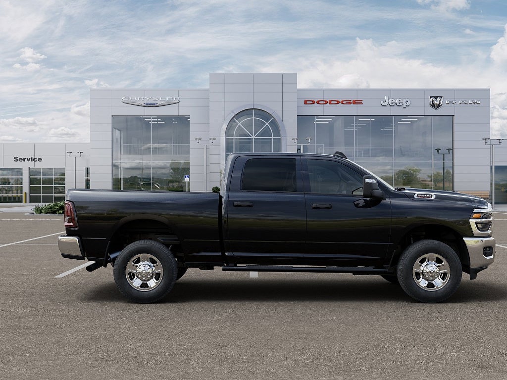 2026 RAM 2500 Tradesman Crew Cab 4x4 6'4" Box