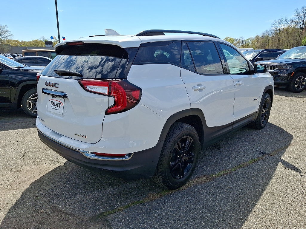 2022 GMC Terrain AT4