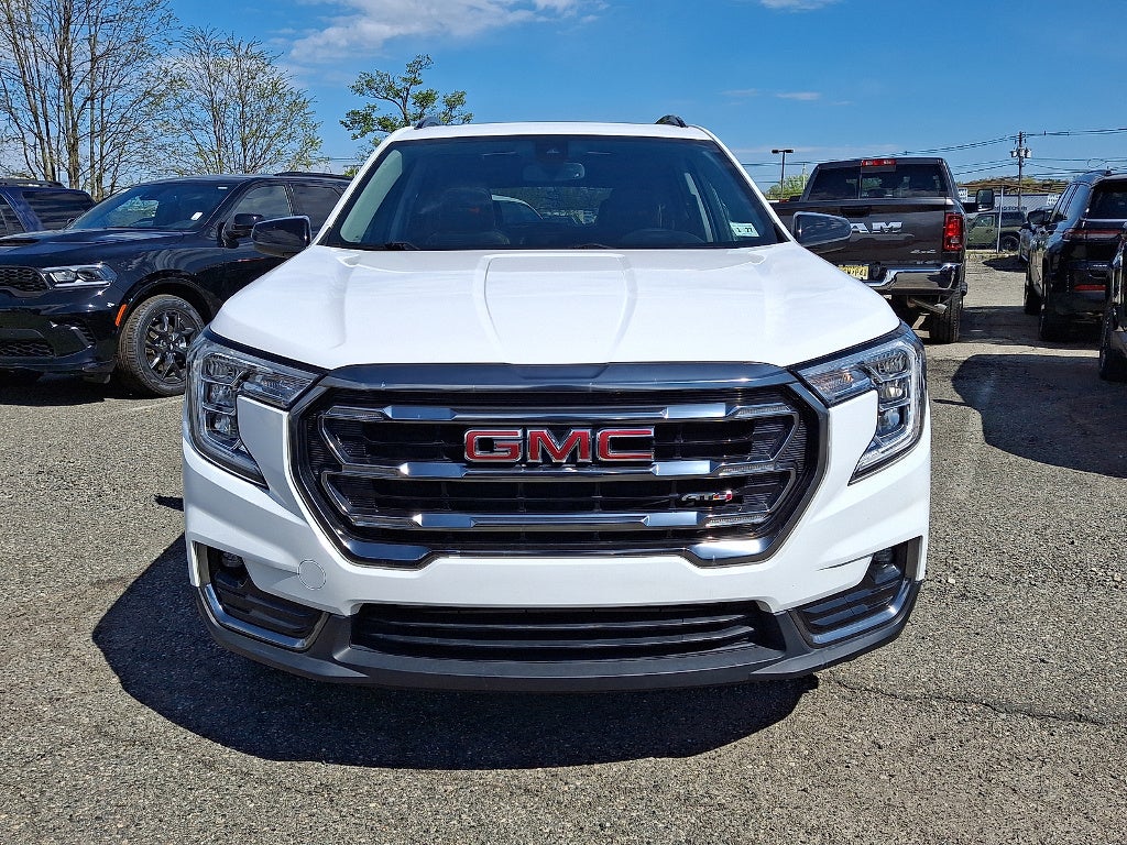 2022 GMC Terrain AT4