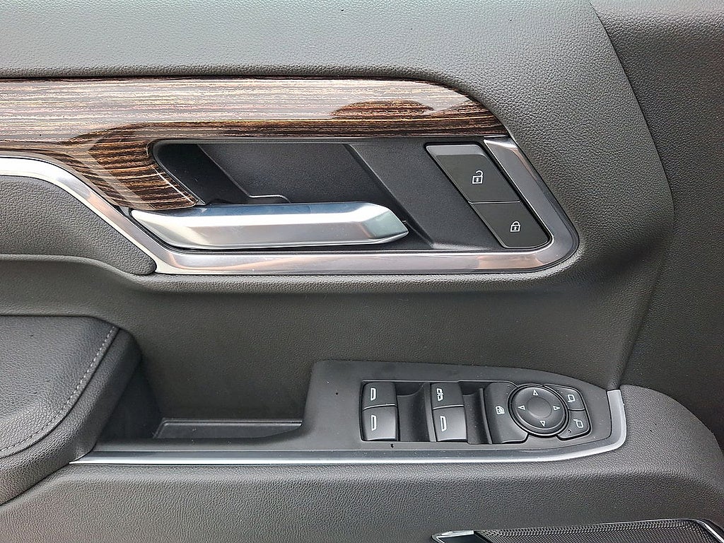 2025 GMC Sierra 1500 Elevation Standard