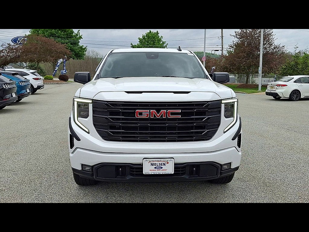 2025 GMC Sierra 1500 Elevation Standard
