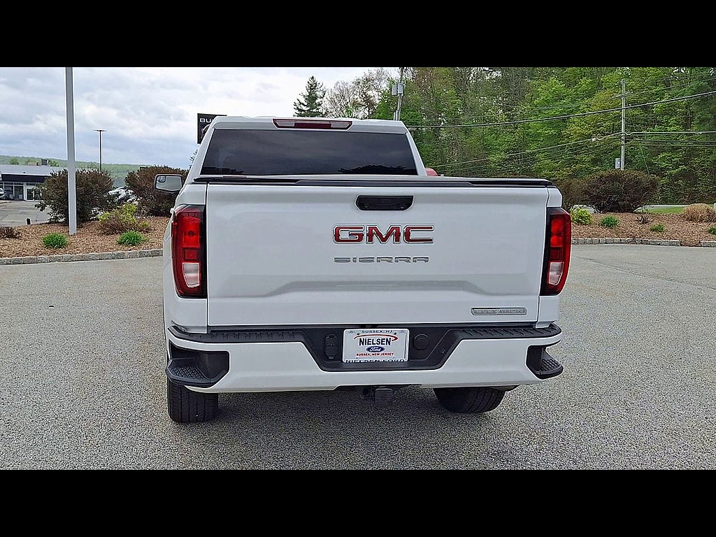2025 GMC Sierra 1500 Elevation Standard