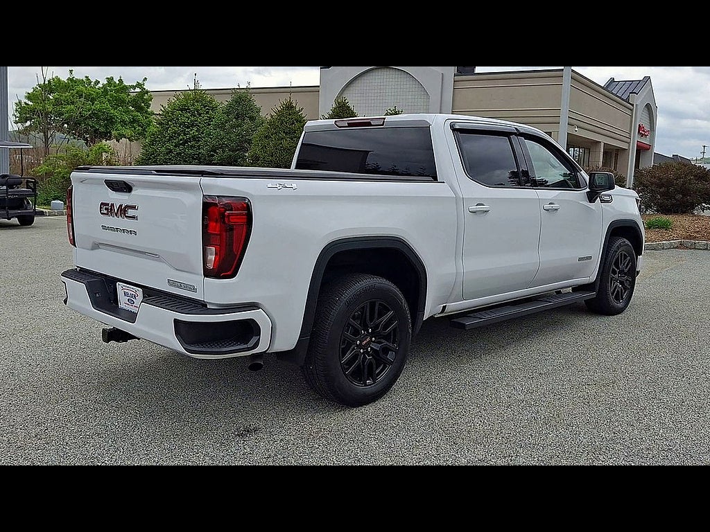 2025 GMC Sierra 1500 Elevation Standard
