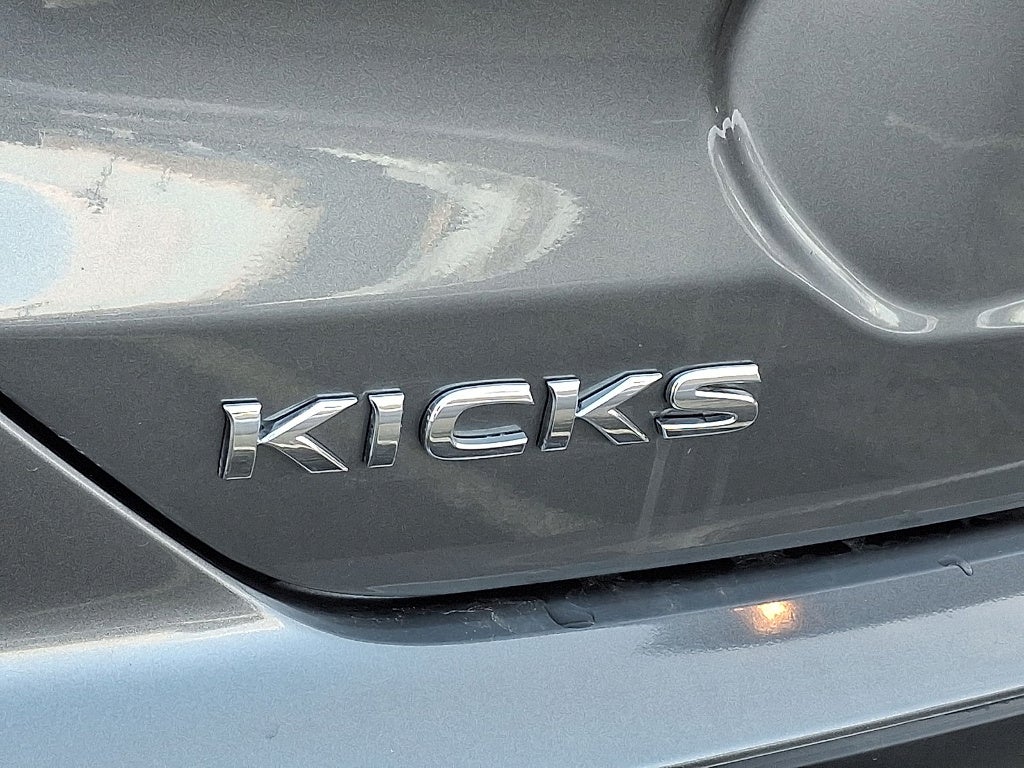 2025 Nissan Kicks Play S