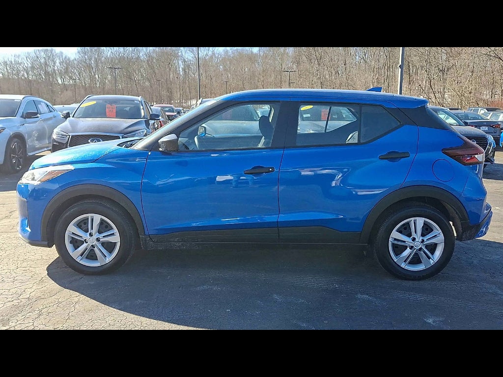 2025 Nissan Kicks Play S