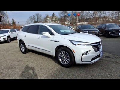 2024 Buick Enclave Essence