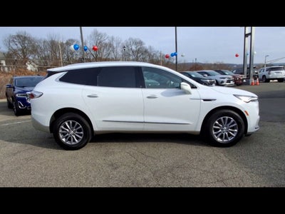 2024 Buick Enclave Essence