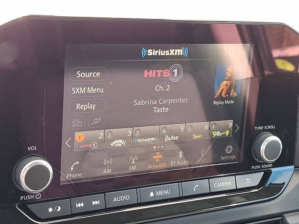 2025 Nissan Pathfinder S