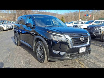 2025 Nissan Pathfinder S