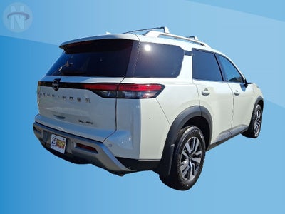 2024 Nissan Pathfinder SL