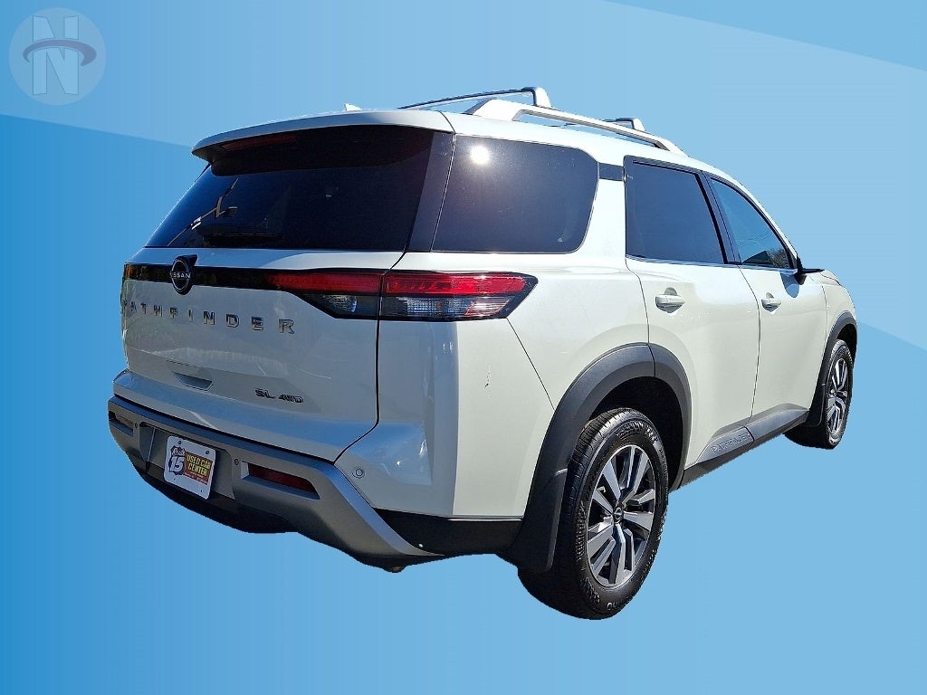 2024 Nissan Pathfinder SL