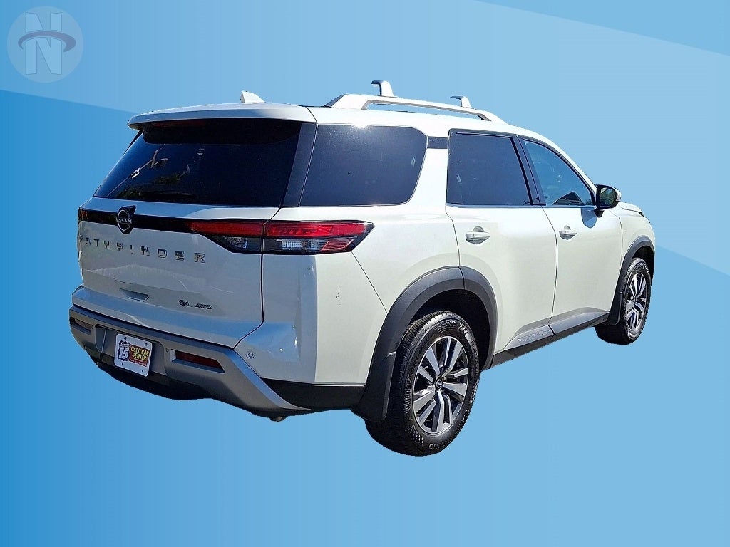 2024 Nissan Pathfinder SL