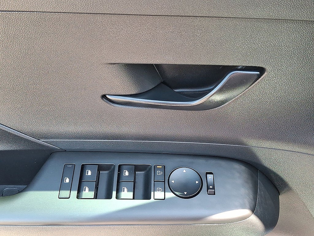 2025 Hyundai Kona SE