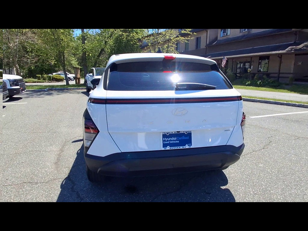 2025 Hyundai Kona SE