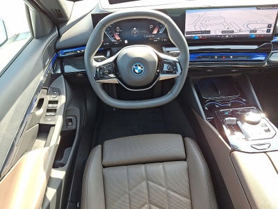 2025 BMW i5 xDrive40
