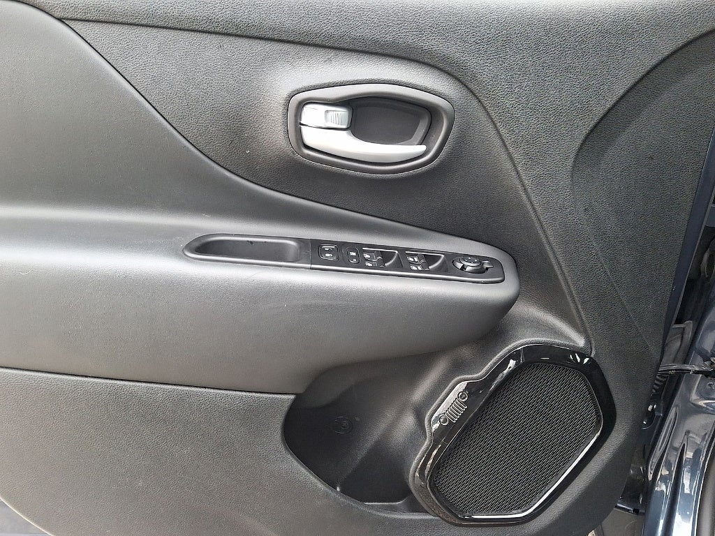 2023 Jeep Renegade Altitude