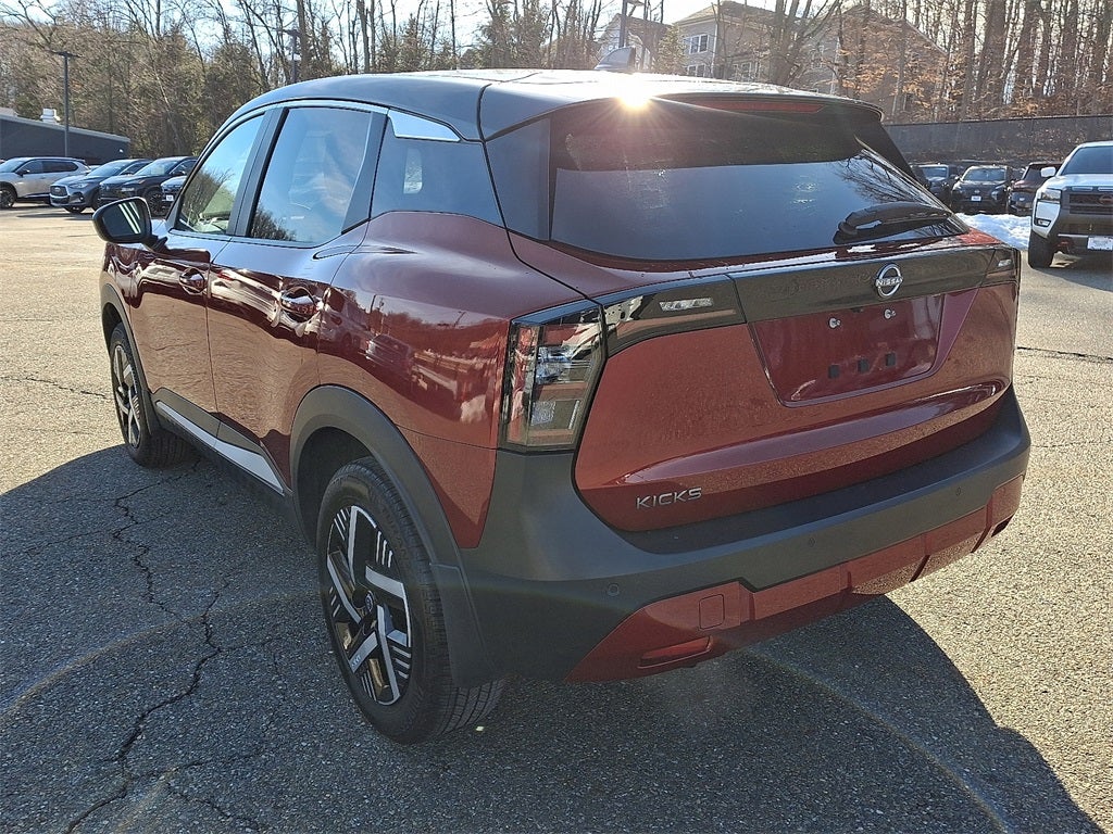 2025 Nissan Kicks SV